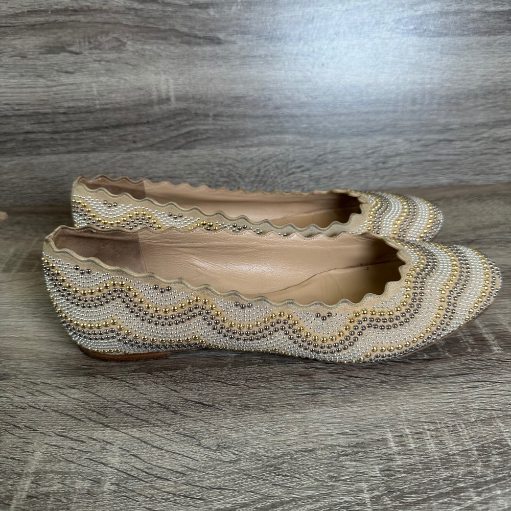 Chloe Lauren Ballet Flats 8.5 / 39 Scalloped Studded Tan Suede Gold Silver - Picture 4 of 12
